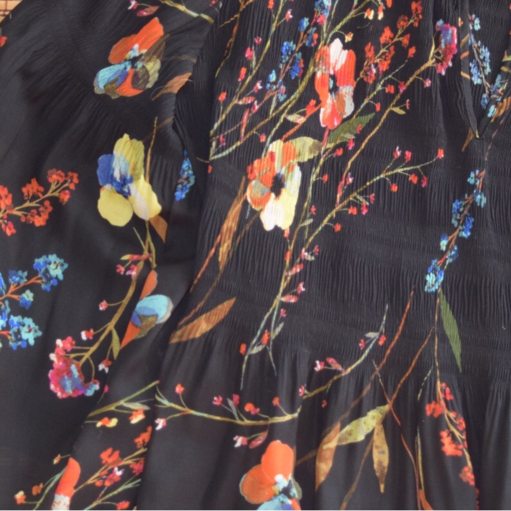 Spense 1x Floral Blouse - Picture 7 of 9